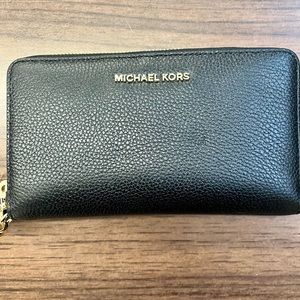 Michael Kors Leather Phone Case / Wallet NWT